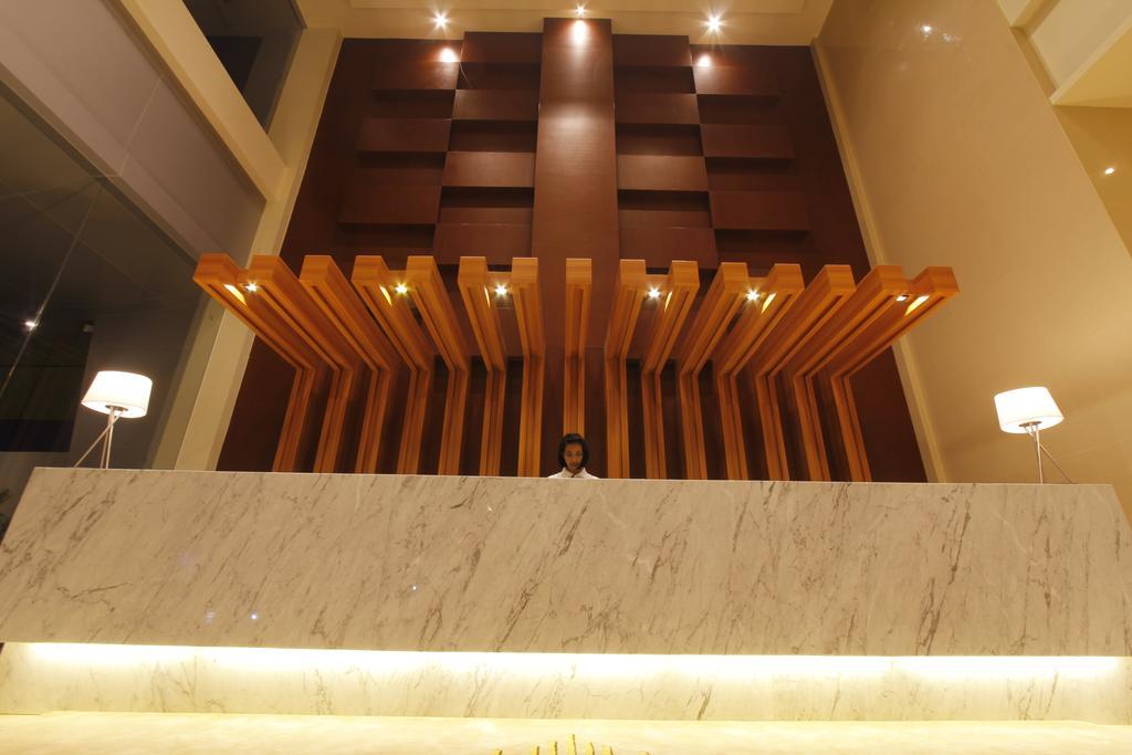 Royal Asnof Hotel Пеканбару Экстерьер фото